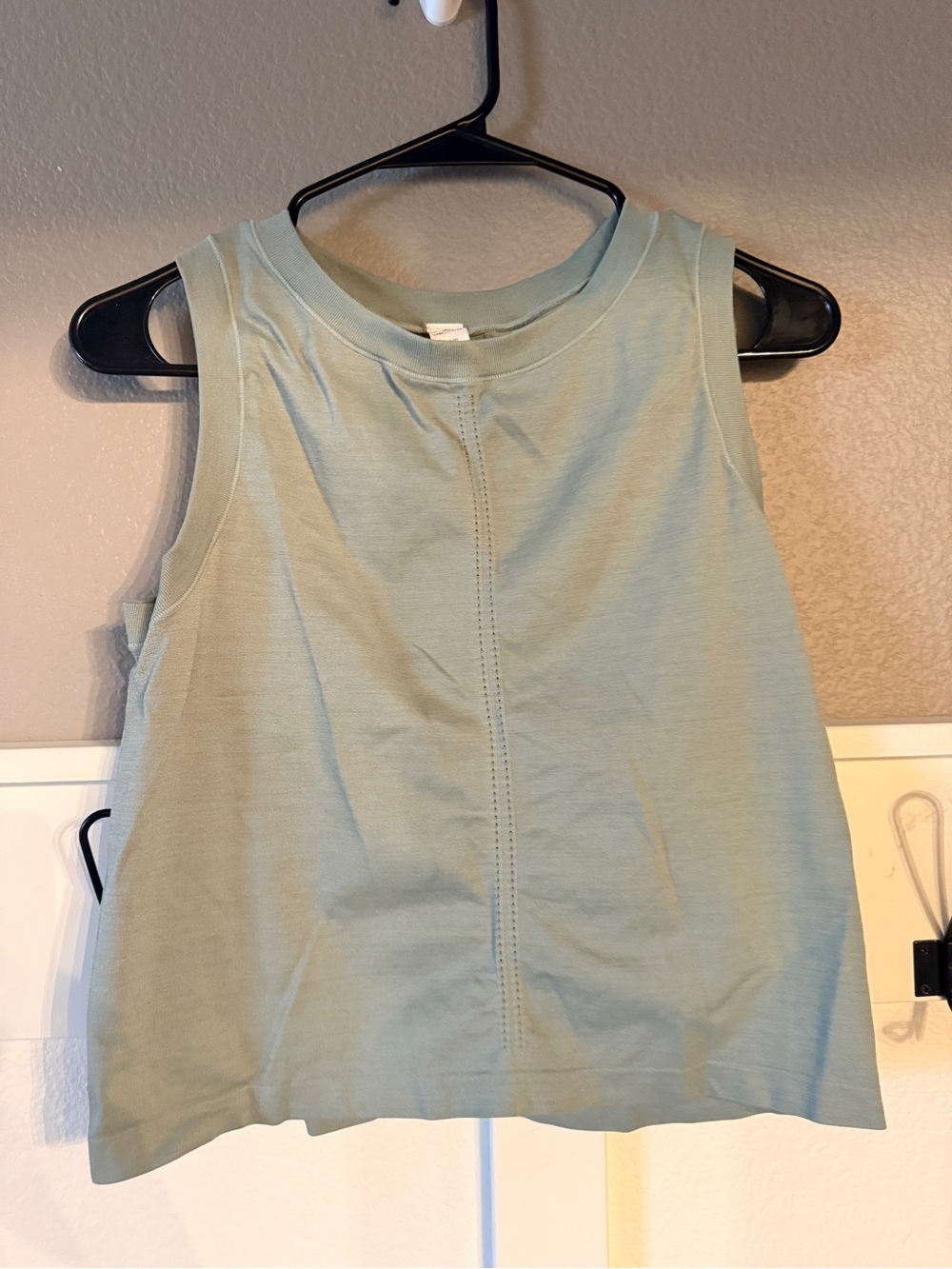 Yogalicious Seamless Bridget Tank Top Medium Sage Green Yoga Activewear Tank